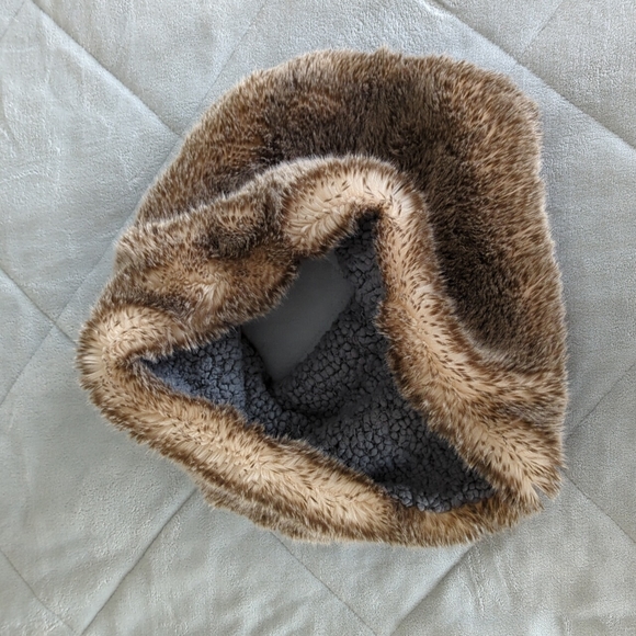 Aerie Infinity Faux Fur Scarf - Picture 1 of 5